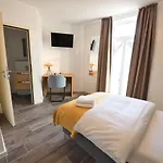 Boardinghouse Am Welzbach 아파트 *